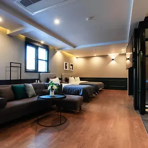 Brown Dot Yangjeong *** Busan